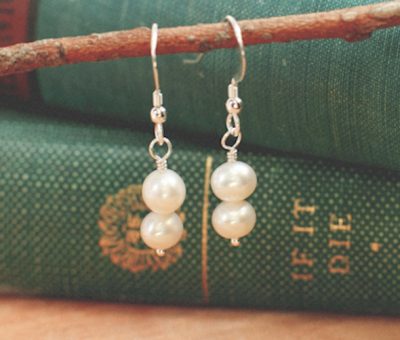 friday love {free earring friday!}