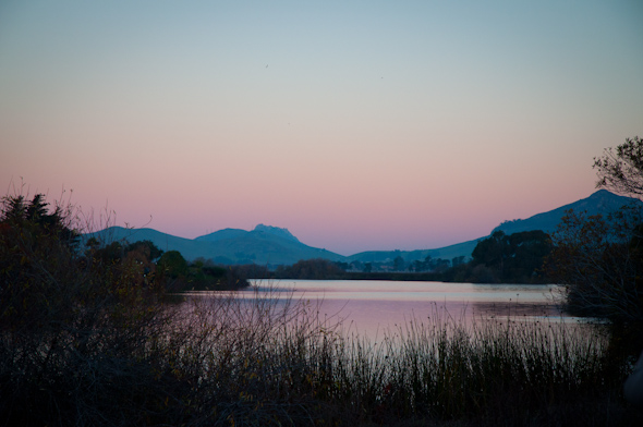 sunrise at laguna lake