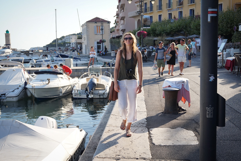 hello cassis france lisa-01